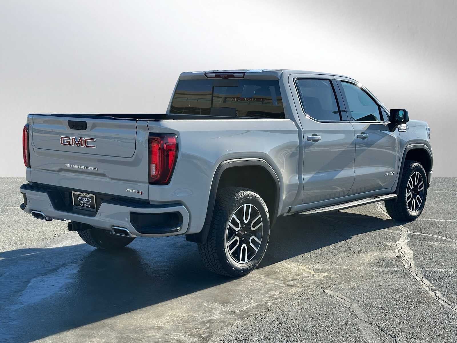 View vehicle photo 3