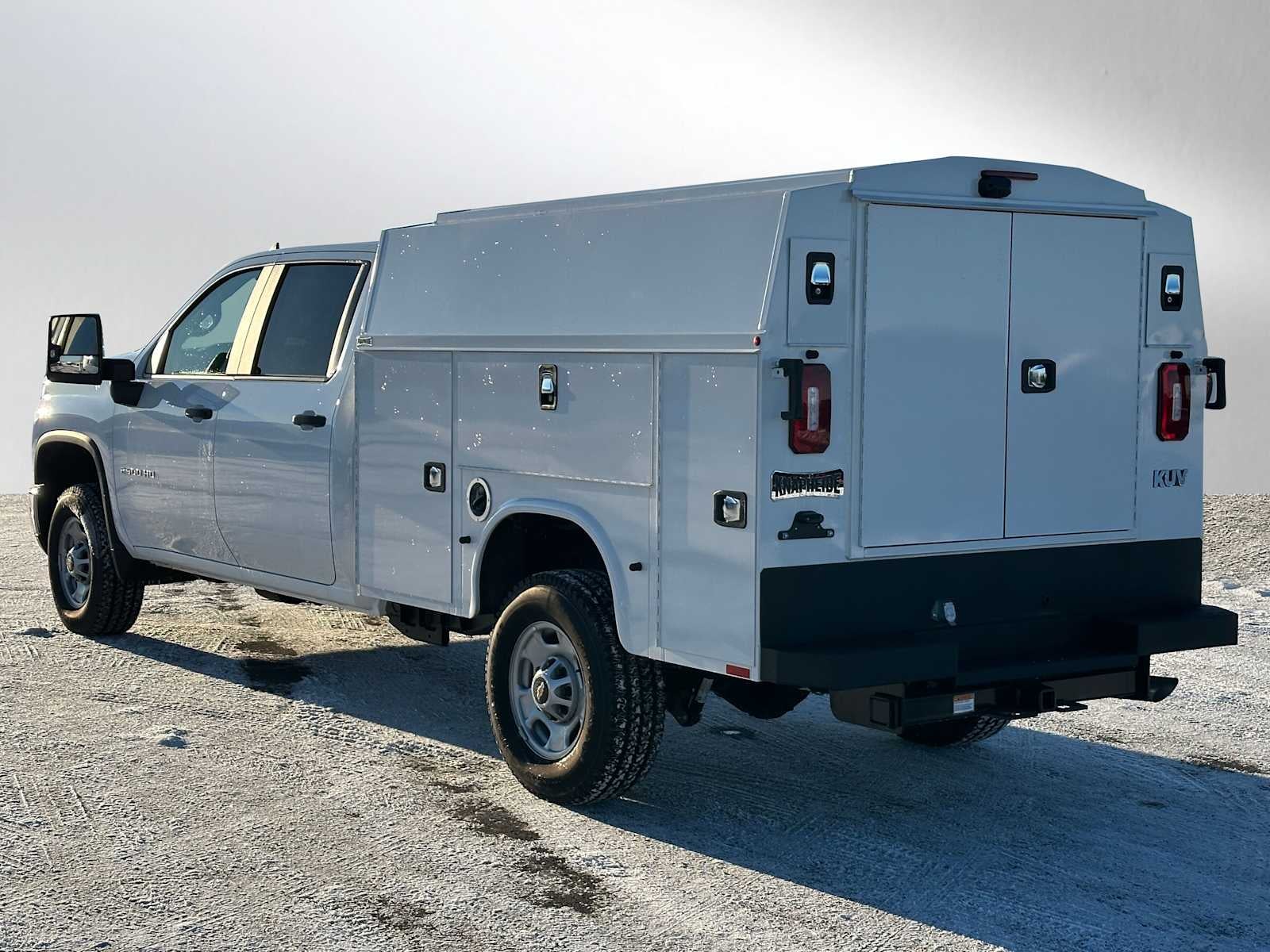 View vehicle photo 5