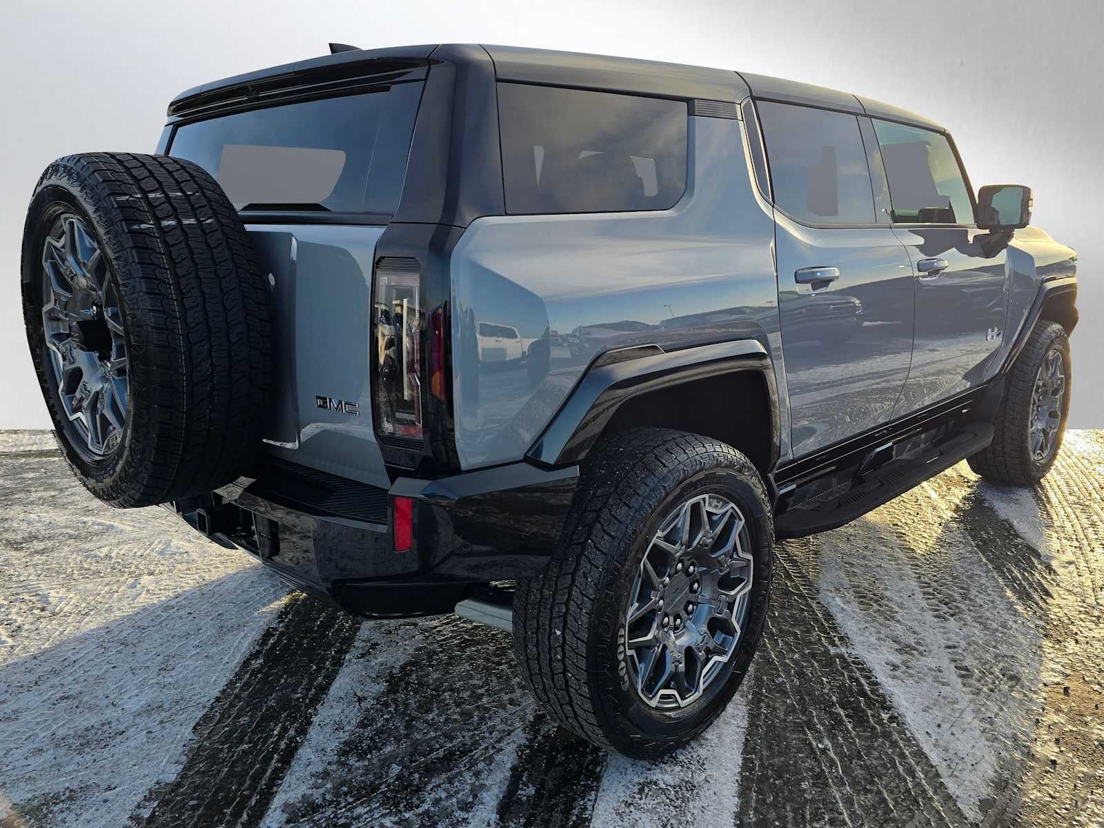 View vehicle photo 7