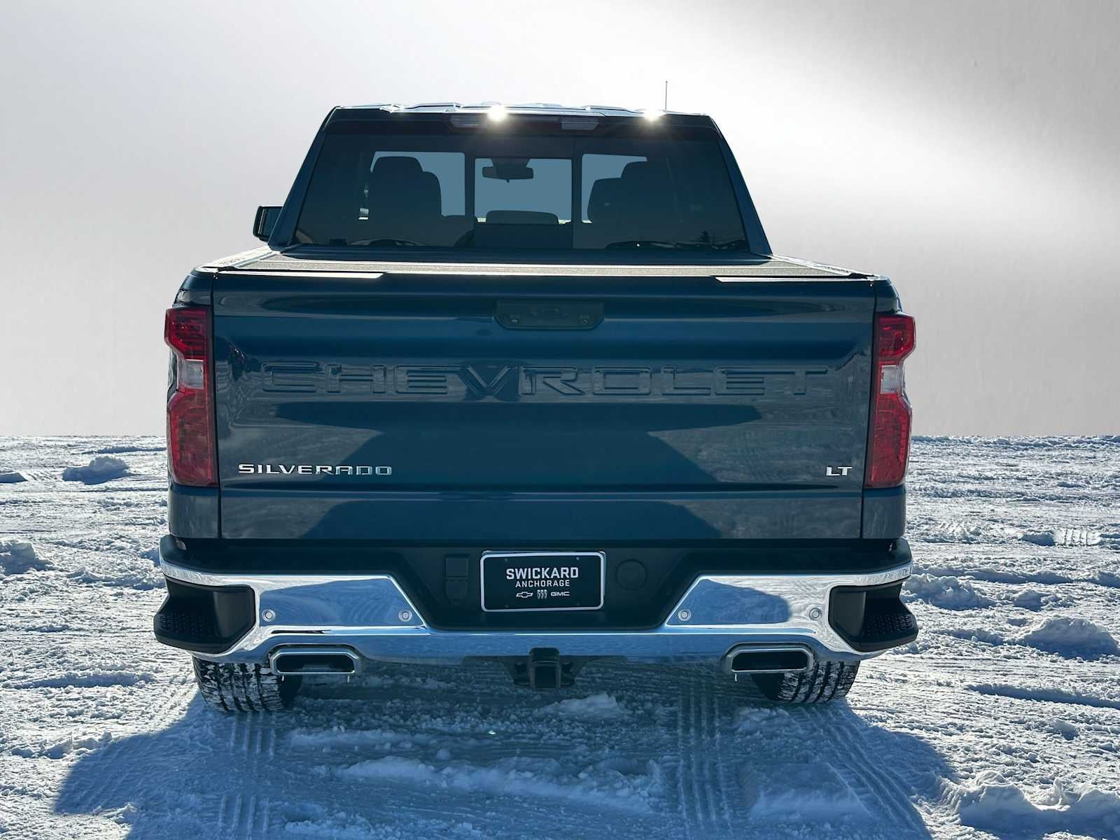 View vehicle photo 4