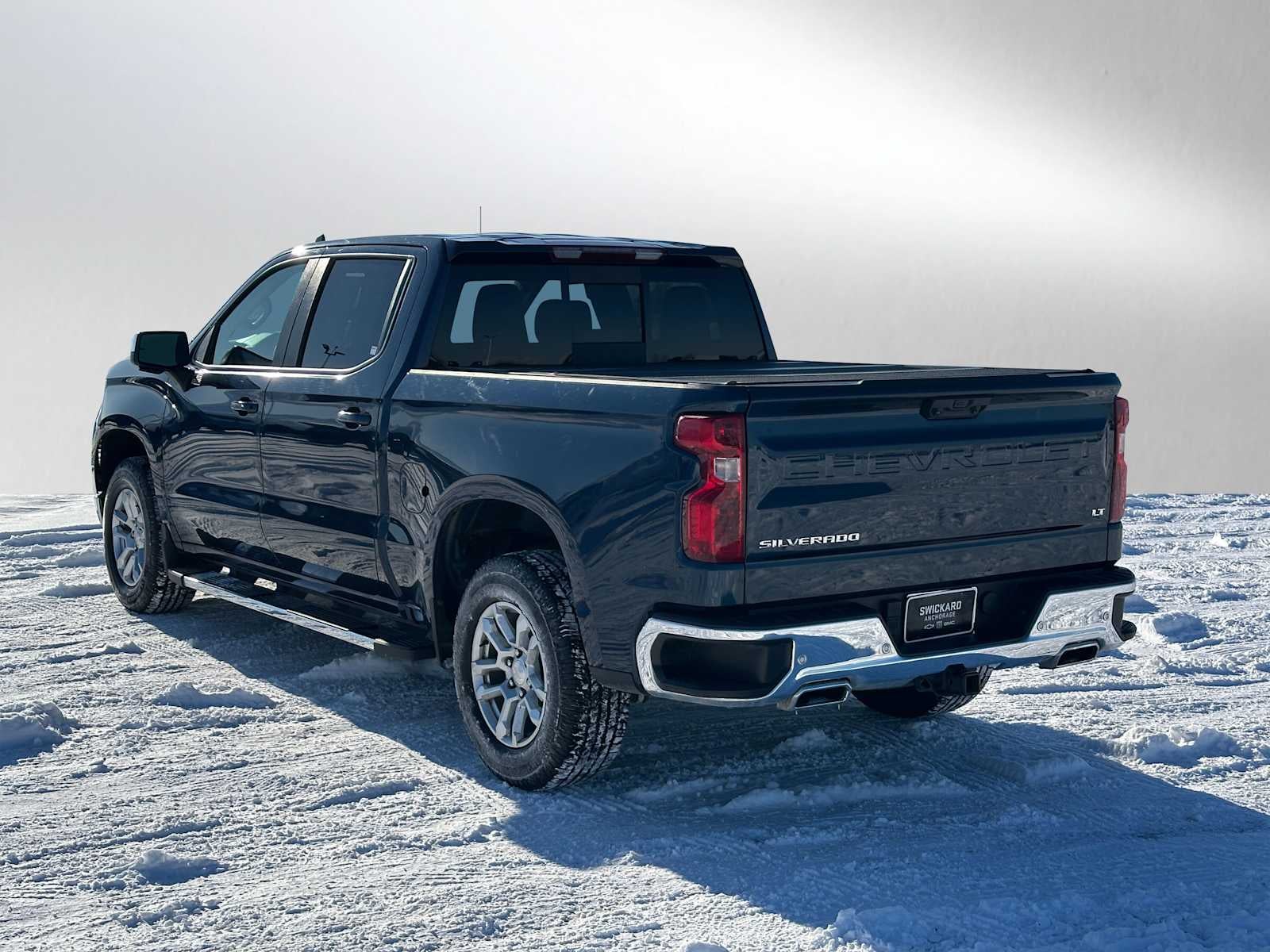 View vehicle photo 5