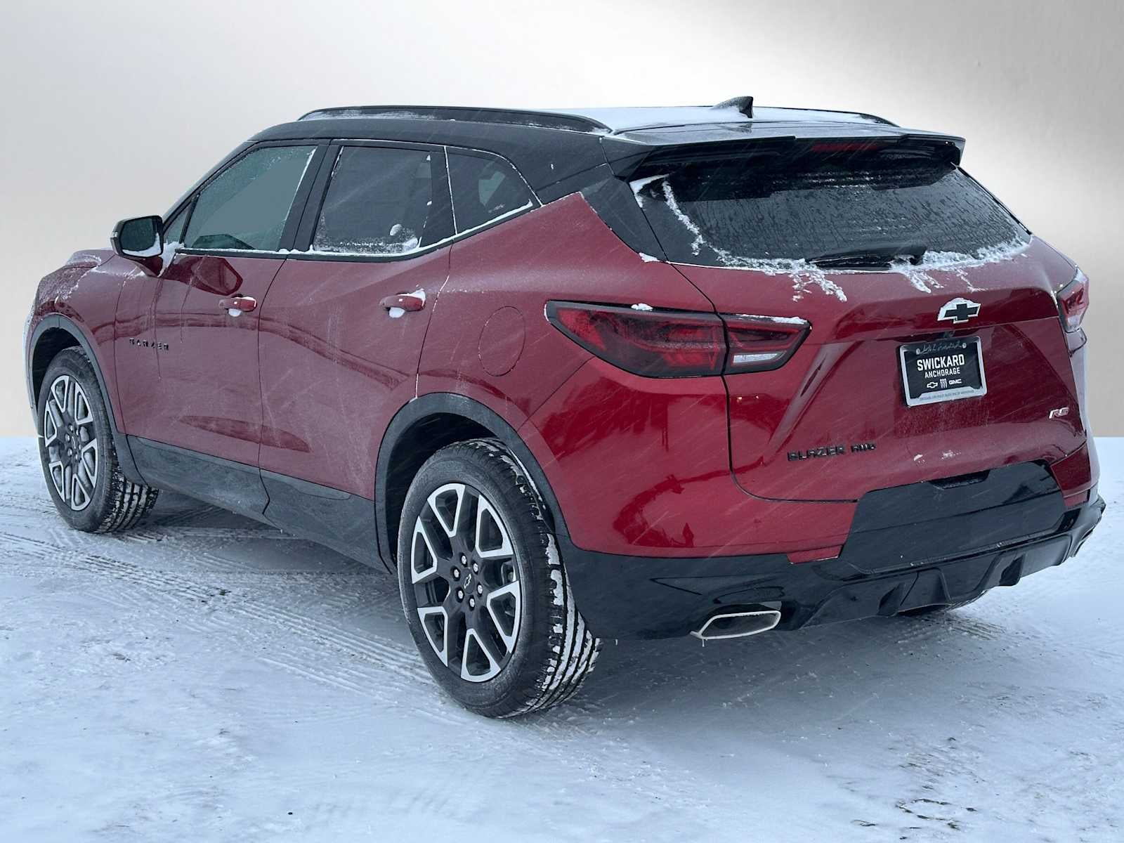 View vehicle photo 5