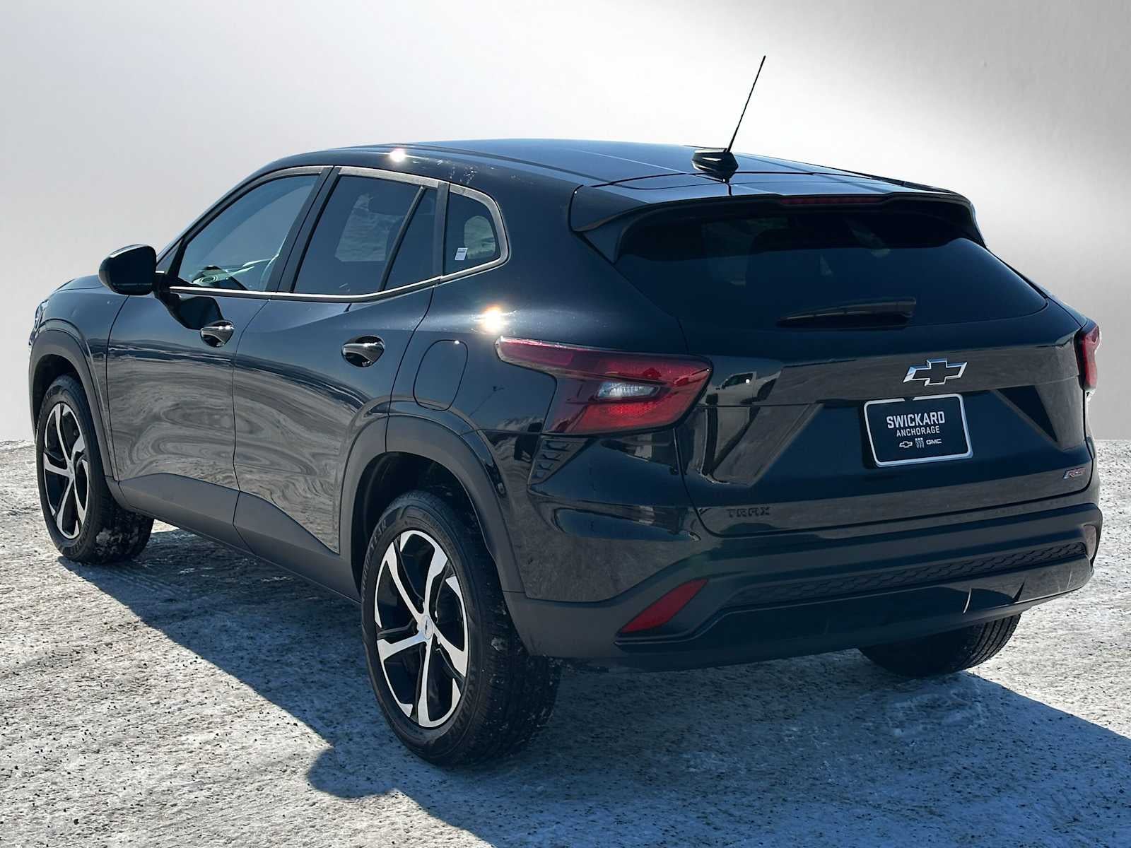 View vehicle photo 5