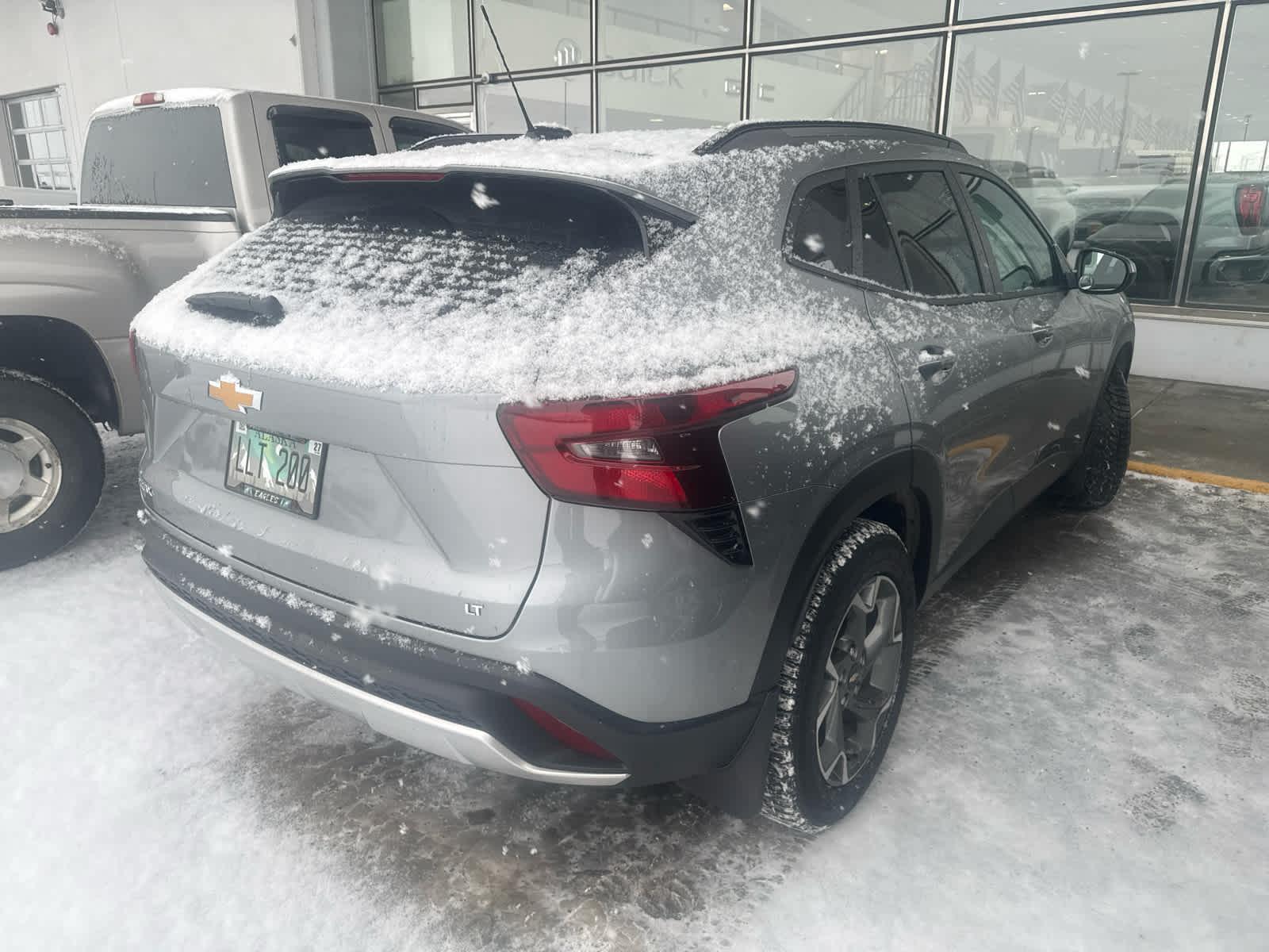 View vehicle photo 3