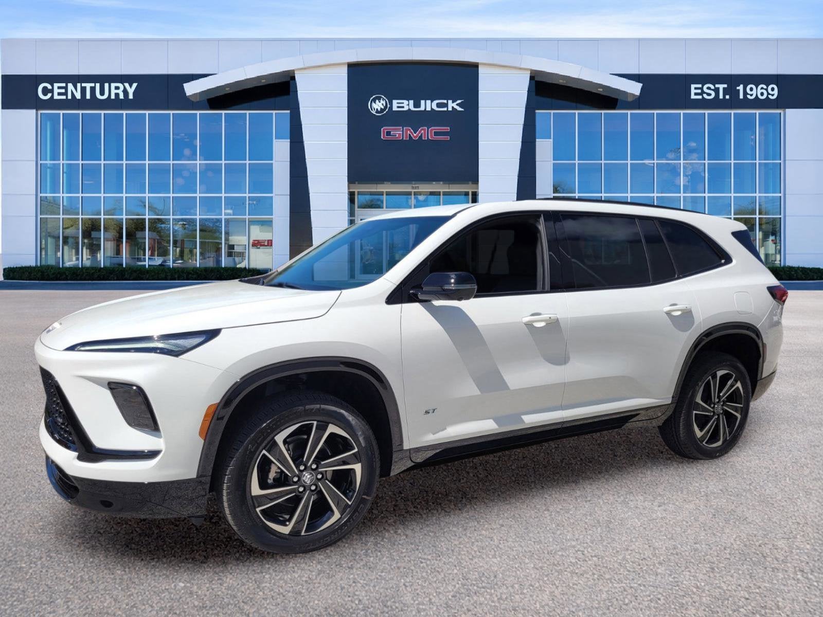 View vehicle photo 3