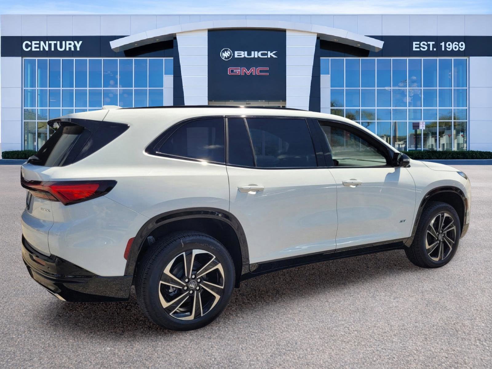 View vehicle photo 7