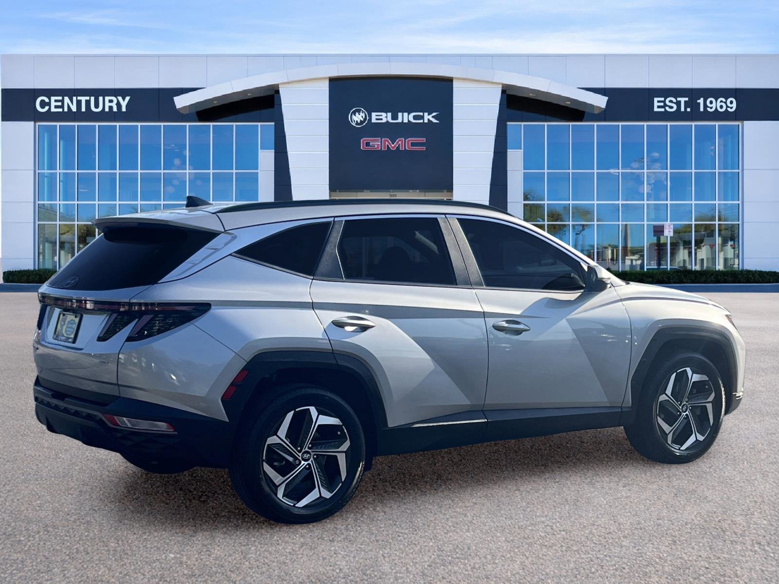 View vehicle photo 3