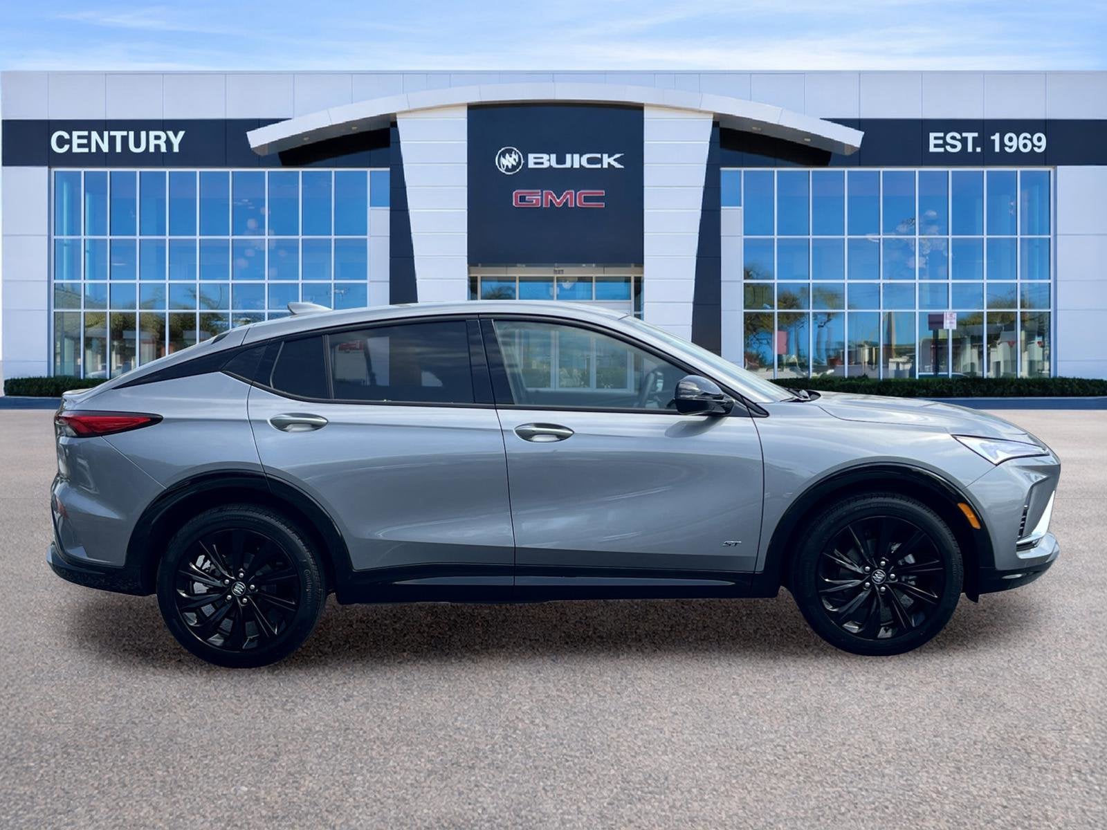 View vehicle photo 2