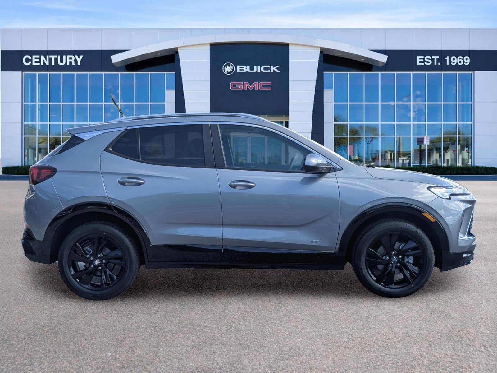 View vehicle photo 2