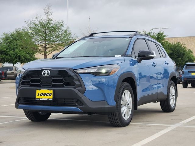 View vehicle photo 2