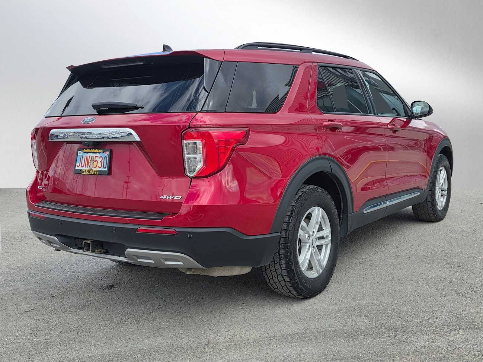 View vehicle photo 3