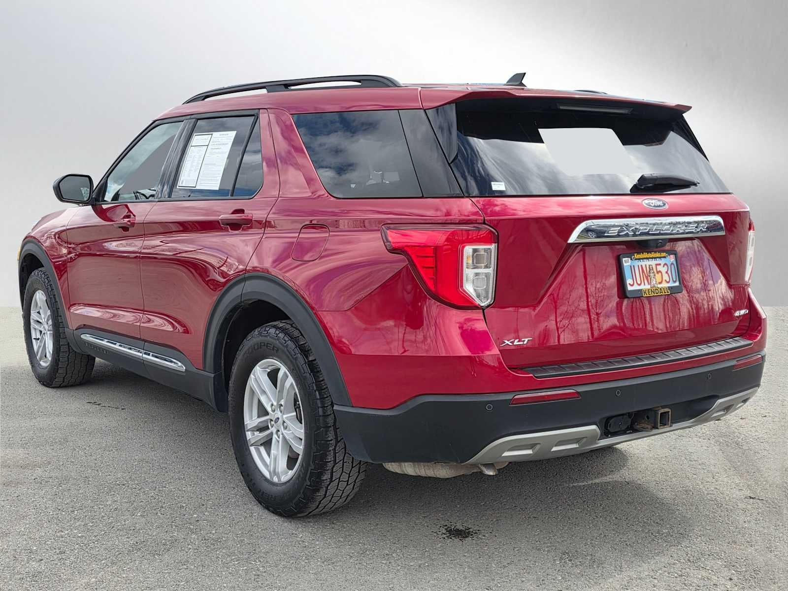 View vehicle photo 5