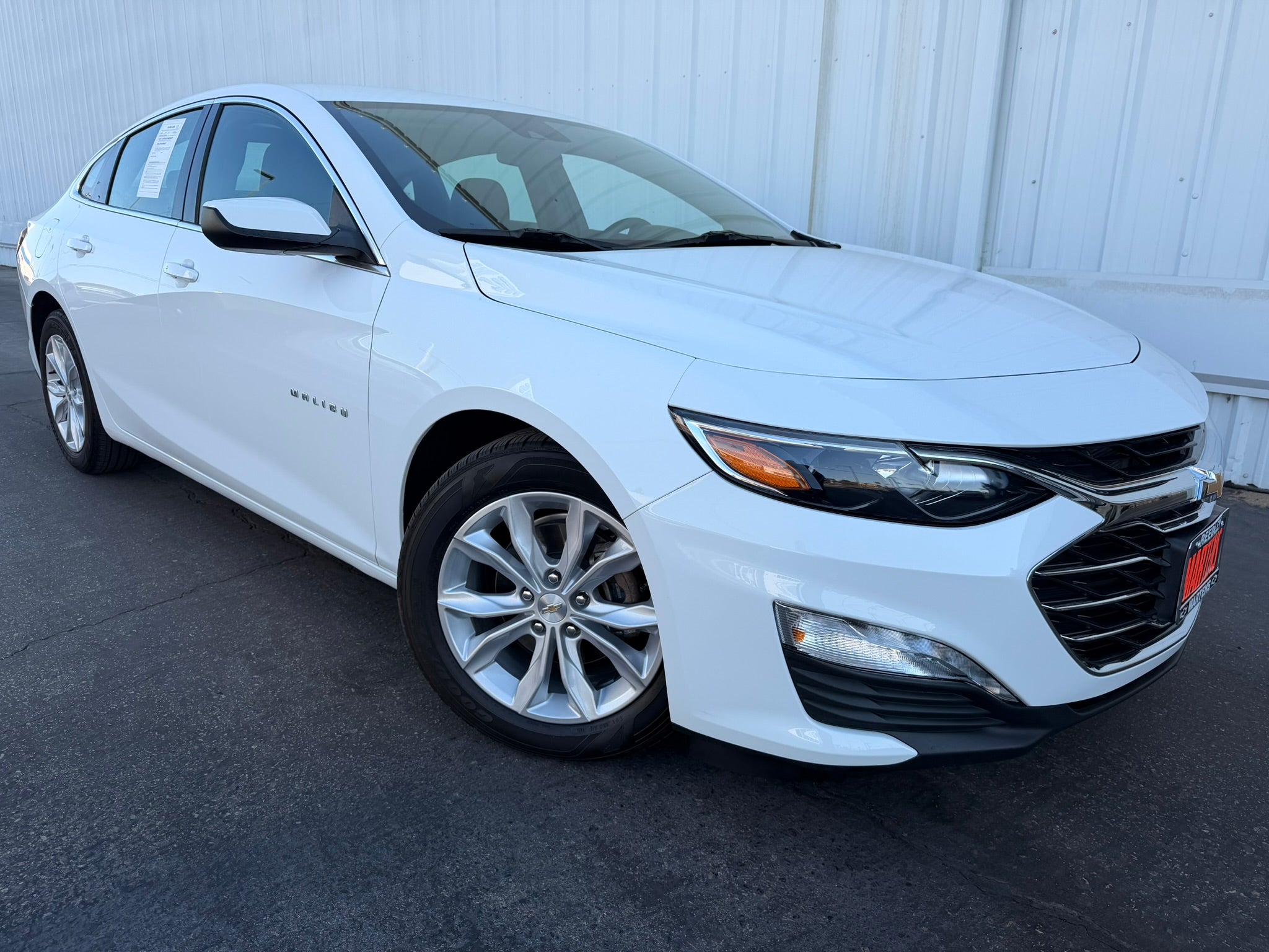 Summit White 2025 Chevrolet Malibu Sedan Front-Wheel Drive Automatic