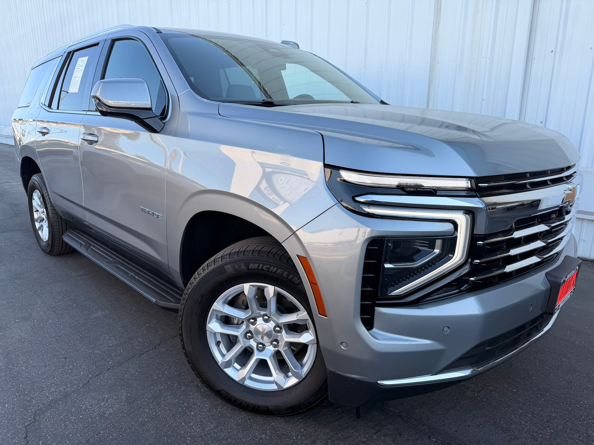 Sterling Gray Metallic 2025 Chevrolet Tahoe SUV / Crossover Four-Wheel Drive Automatic