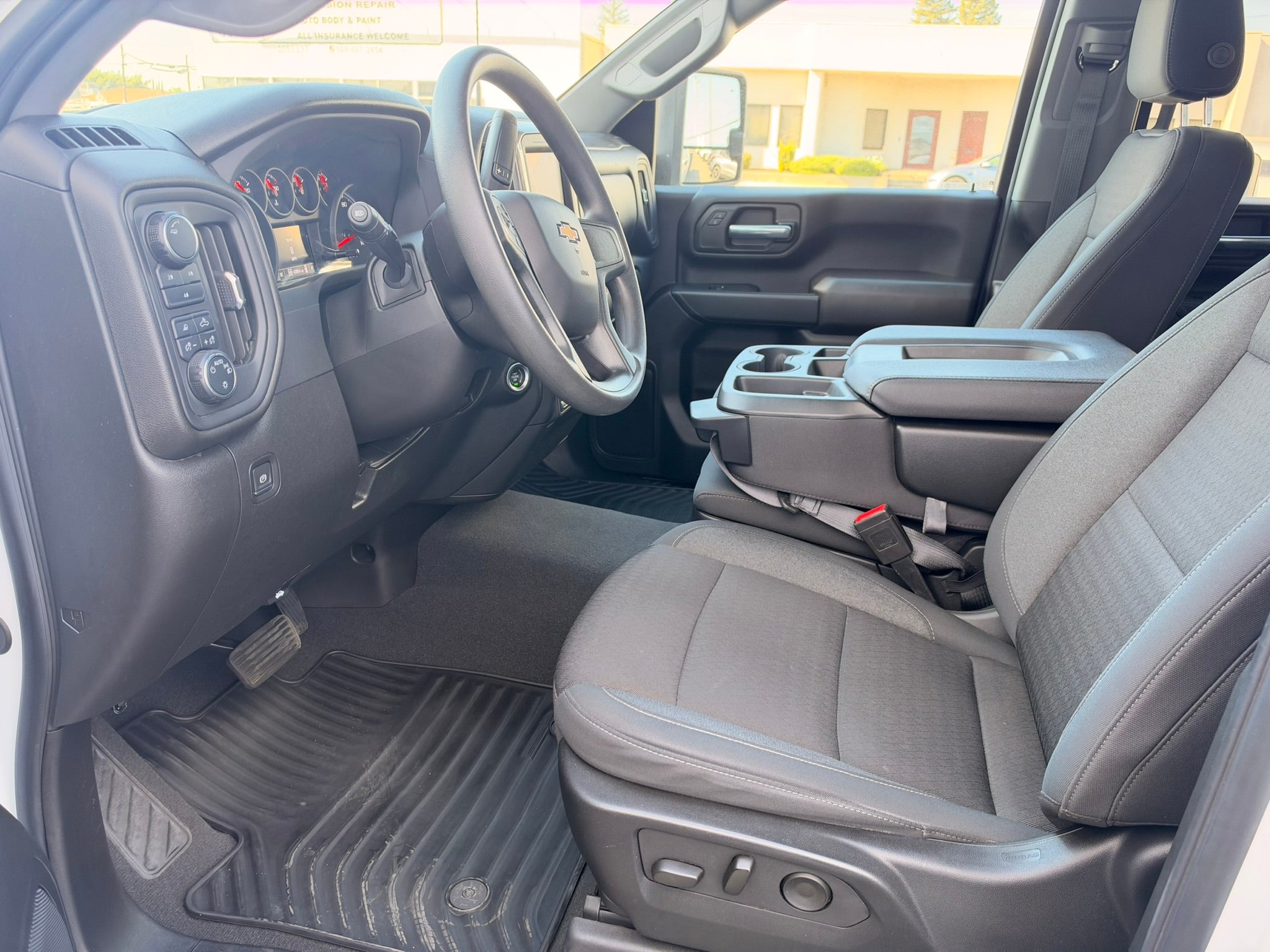  2024 Chevrolet Silverado 2500HD Custom Crew Cab 4WD   