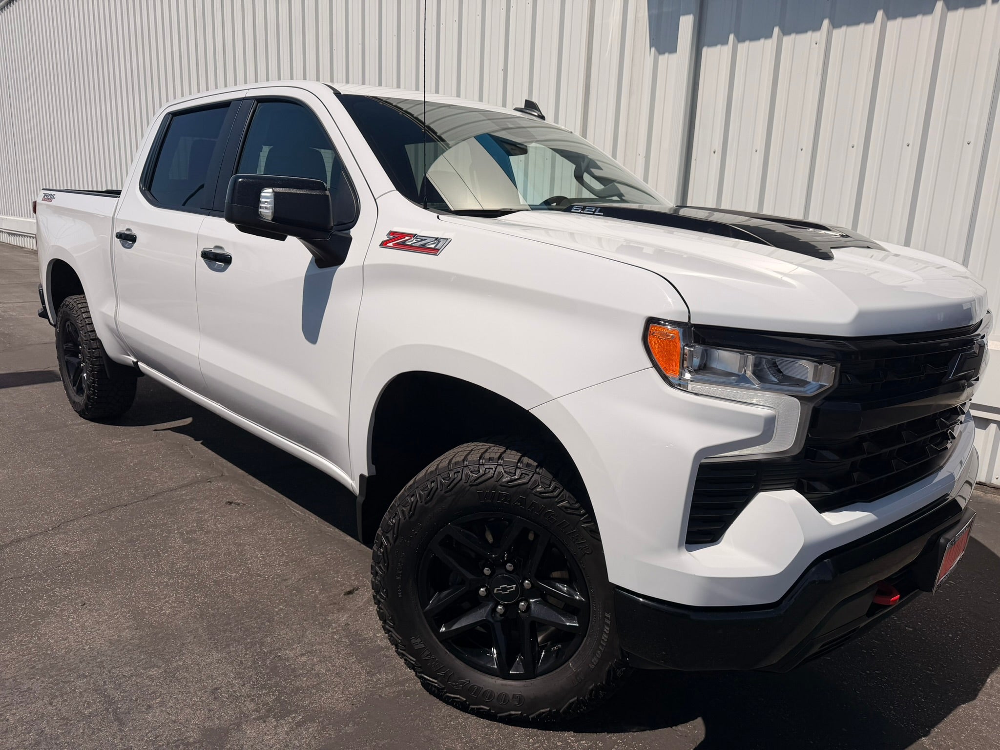 Summit White 2023 Chevrolet Silverado 1500 LT Trail Boss Crew Cab 4WD Pickup Truck Four-Wheel Drive Automatic