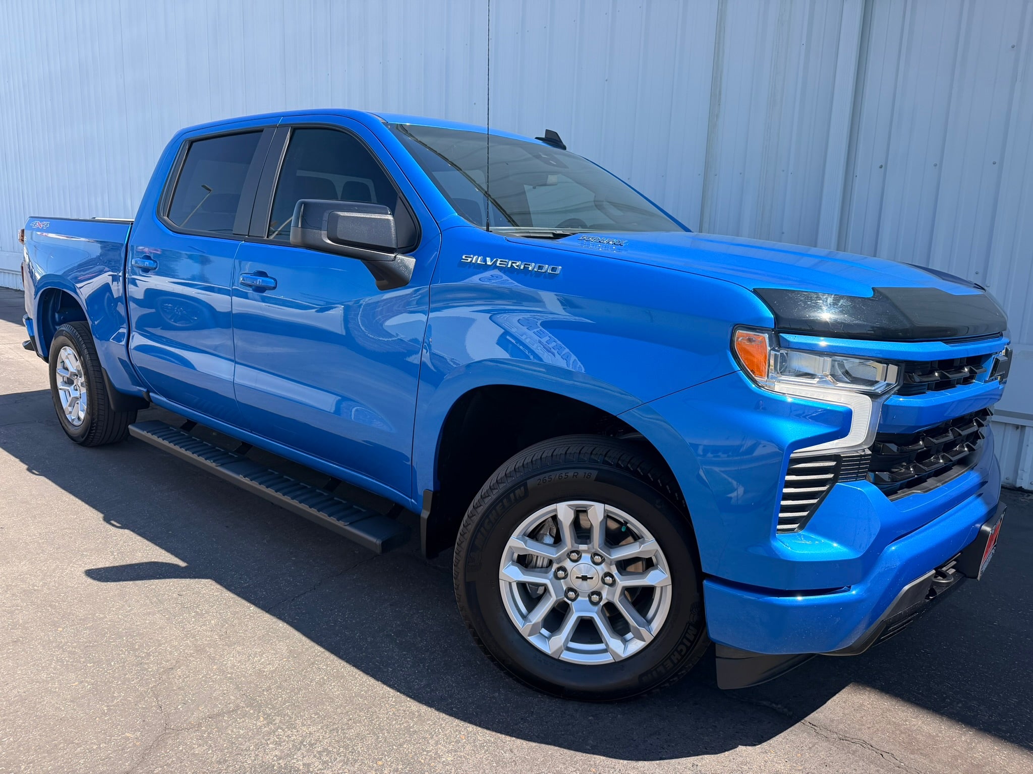 Riptide Blue Metallic 2025 Chevrolet Silverado 1500 Pickup Truck Four-Wheel Drive Automatic