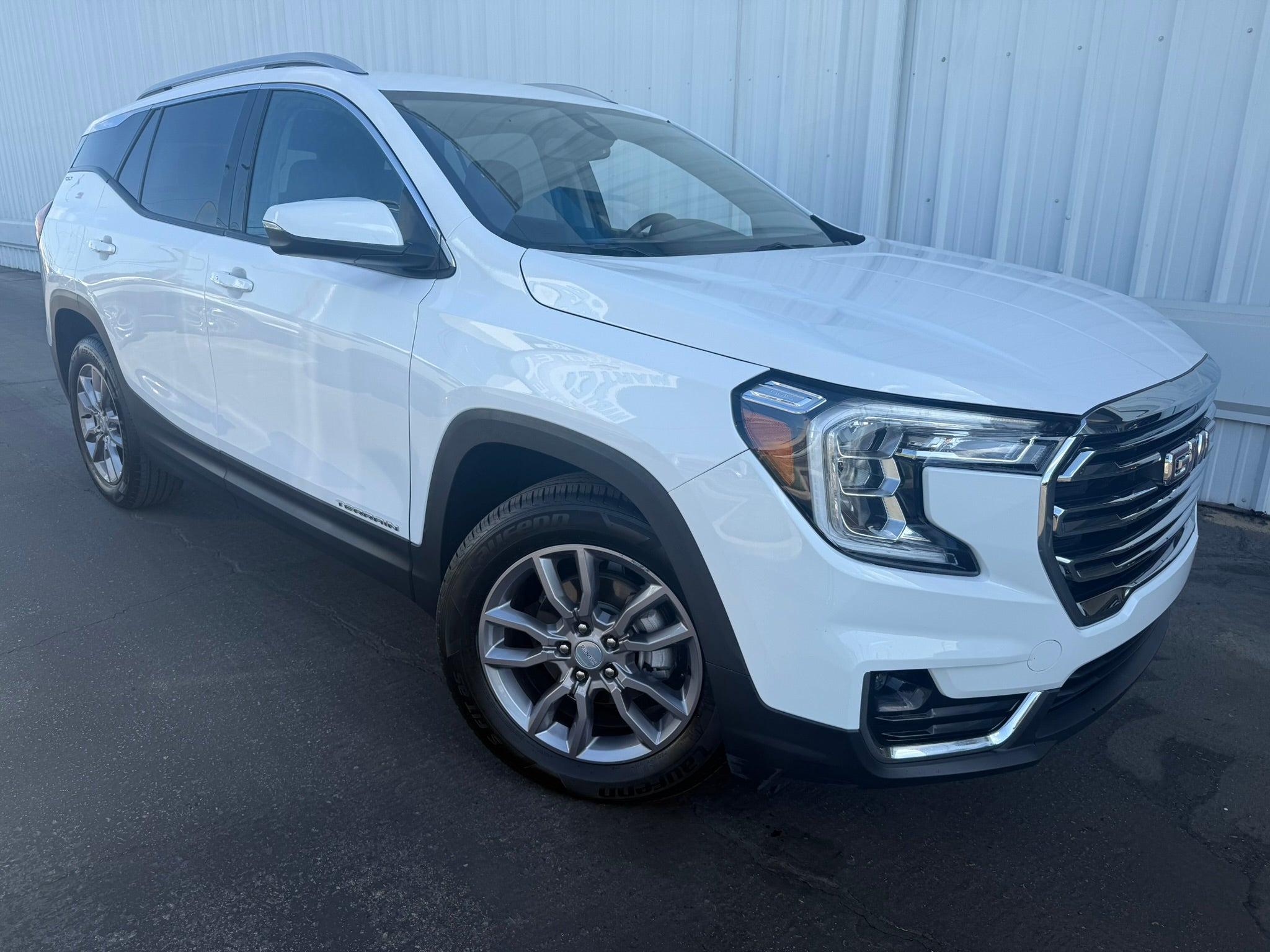 2024 GMC Terrain SLT FWD