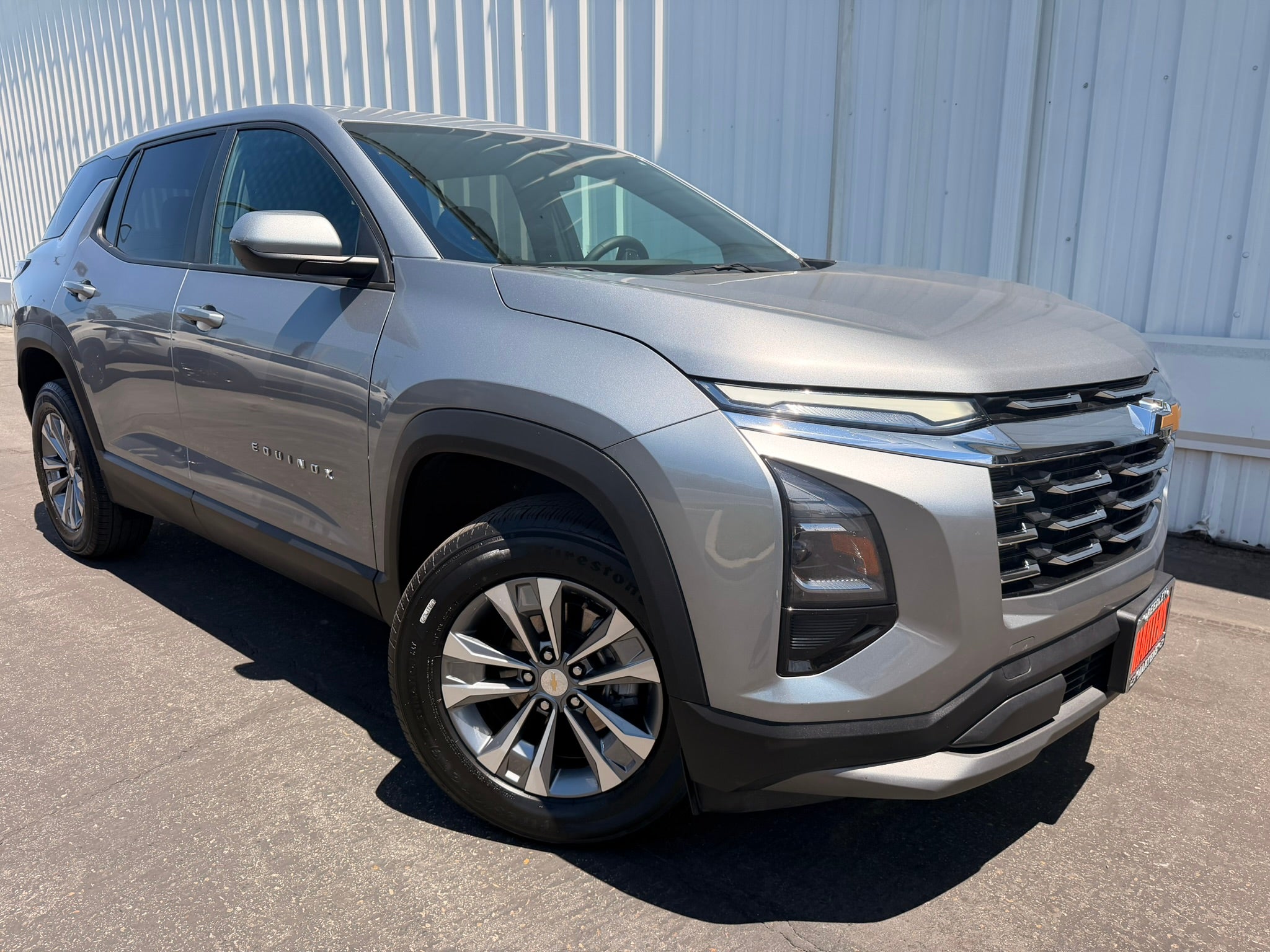 2025 Chevrolet Equinox Gris (Sterling Gray Metallic) SUV/Crossover Tracción delantera Automática