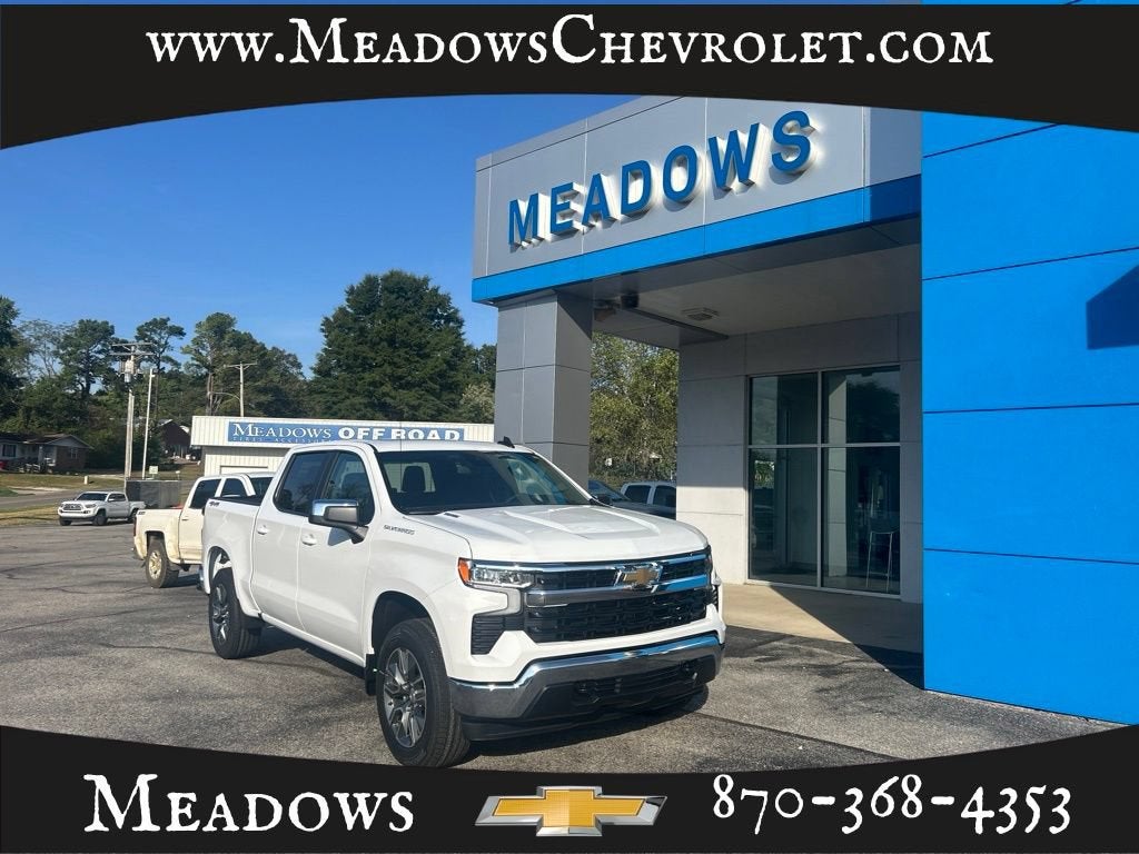 Summit White 2026 Chevrolet Silverado 1500 Pickup Truck Four-Wheel Drive Automatic