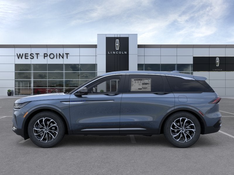 View vehicle photo 3
