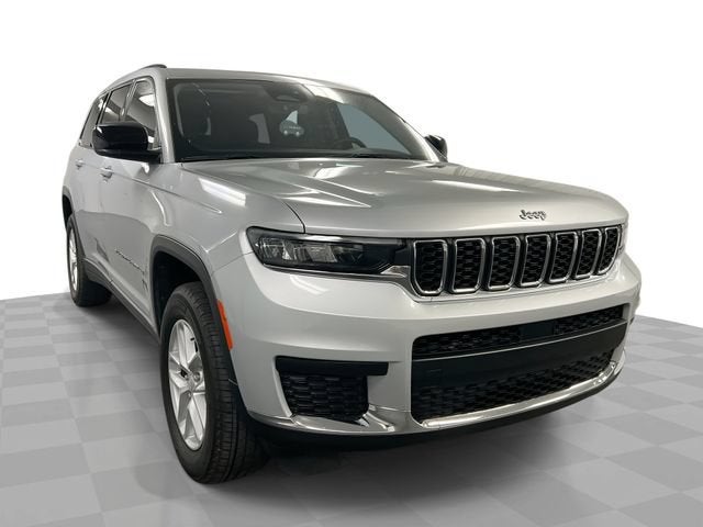 Silver 2024 Jeep Grand Cherokee L SUV / Crossover Four-Wheel Drive Automatic