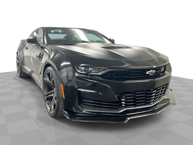 Black 2022 Chevrolet Camaro Coupe Rear-Wheel Drive Automatic