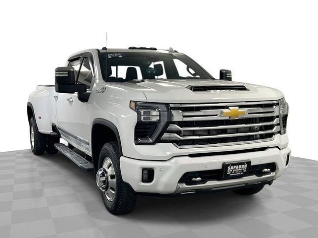  2024 Chevrolet Silverado 3500HD High Country Crew Cab LB DRW 4WD   