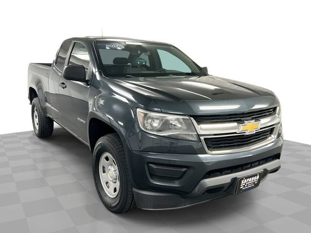 Gray (Graphite Metallic) 2017 Chevrolet Colorado Pickup Truck 4X2 Automatic