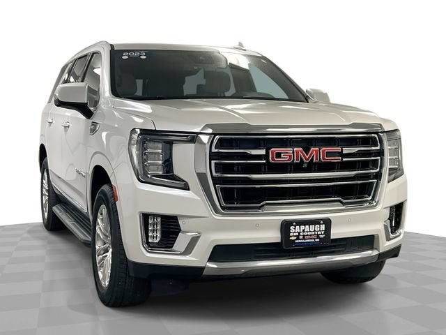 White Frost Tricoat 2023 GMC Yukon SUV / Crossover Four-Wheel Drive Automatic