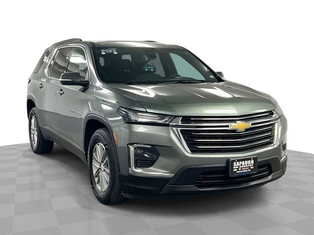 Silver Sage Metallic 2023 Chevrolet Traverse SUV / Crossover Front-Wheel Drive Automatic