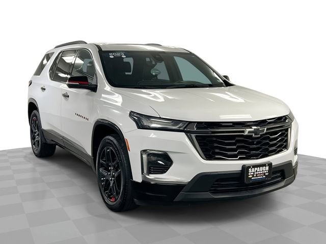 Summit White 2023 Chevrolet Traverse SUV / Crossover Front-Wheel Drive Automatic