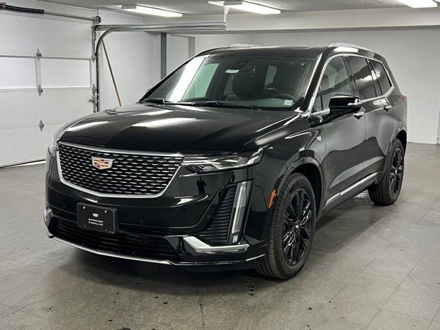2025 Cadillac XT6 Luxury FWD