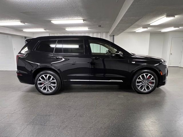 View vehicle photo 6