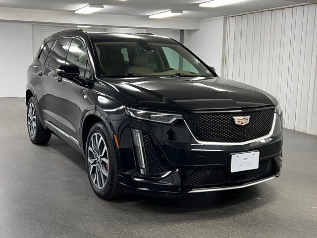 View vehicle photo 7