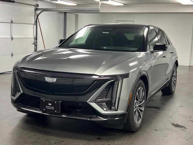 Argent Silver Metallic 2027 Cadillac LYRIQ SUV / Crossover Rear-Wheel Drive Automatic