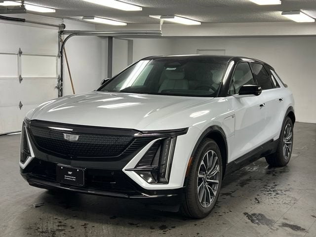 Vibrant White Tricoat 2026 Cadillac LYRIQ SUV / Crossover All-Wheel Drive Automatic
