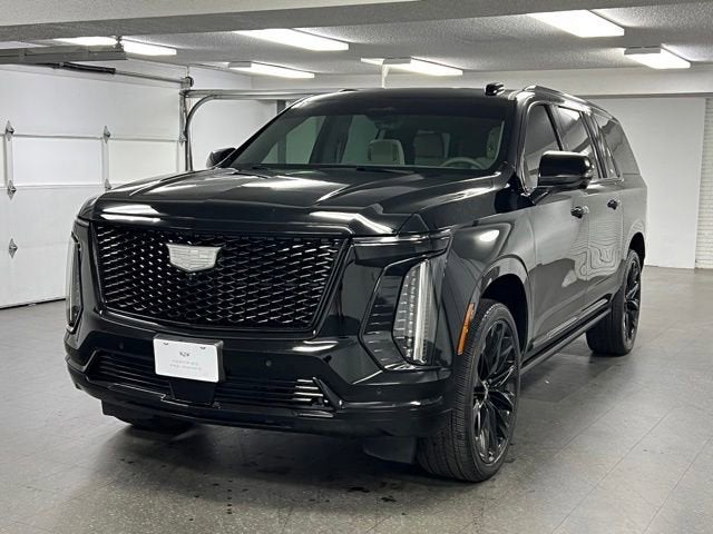  2025 Cadillac Escalade ESV Sport Platinum 4WD   