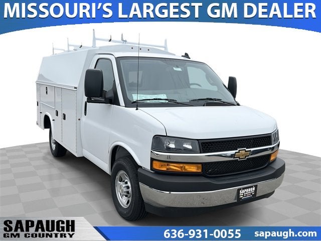2025 Chevrolet Express Chassis 3500 Cutaway 139