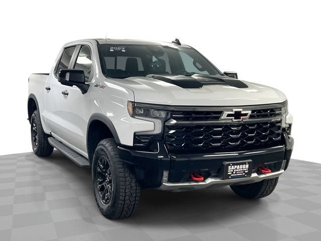 Summit White 2023 Chevrolet Silverado 1500 Pickup Truck Four-Wheel Drive Automatic