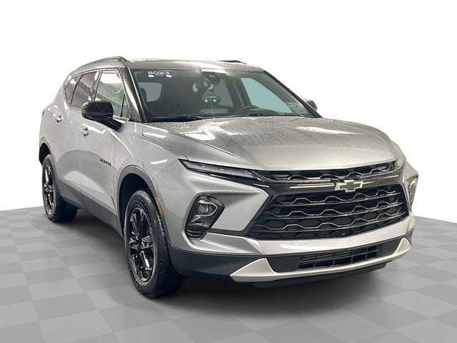 Sterling Gray Metallic 2024 Chevrolet Blazer 2LT FWD SUV / Crossover Front-Wheel Drive Automatic