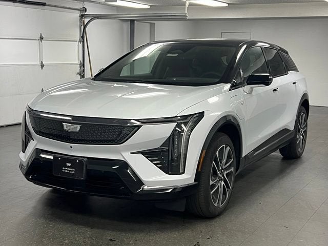 Vibrant White Tricoat 2027 Cadillac OPTIQ SUV / Crossover All-Wheel Drive Automatic