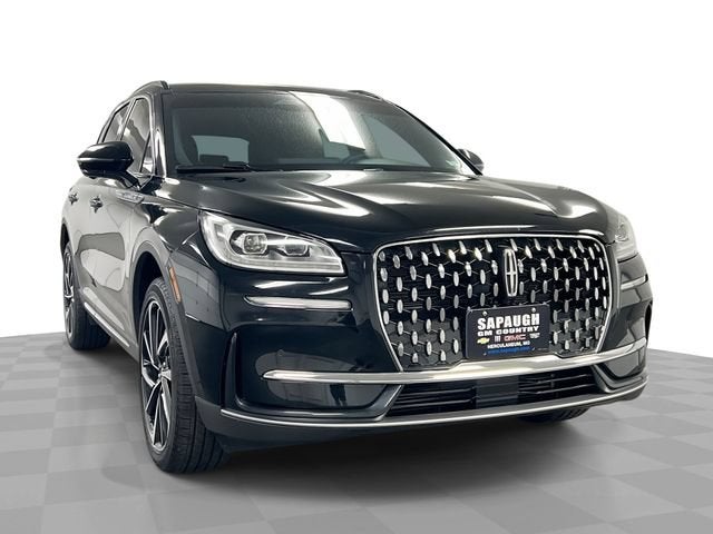  2025 Lincoln Corsair Reserve AWD   