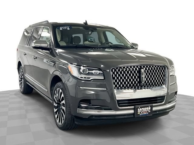 Gray 2023 Lincoln Navigator SUV / Crossover Four-Wheel Drive Automatic