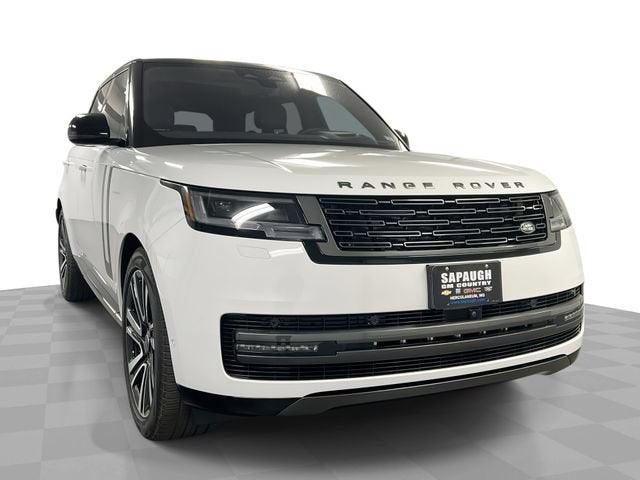 2023 Land Rover Range Rover P530 SE AWD   