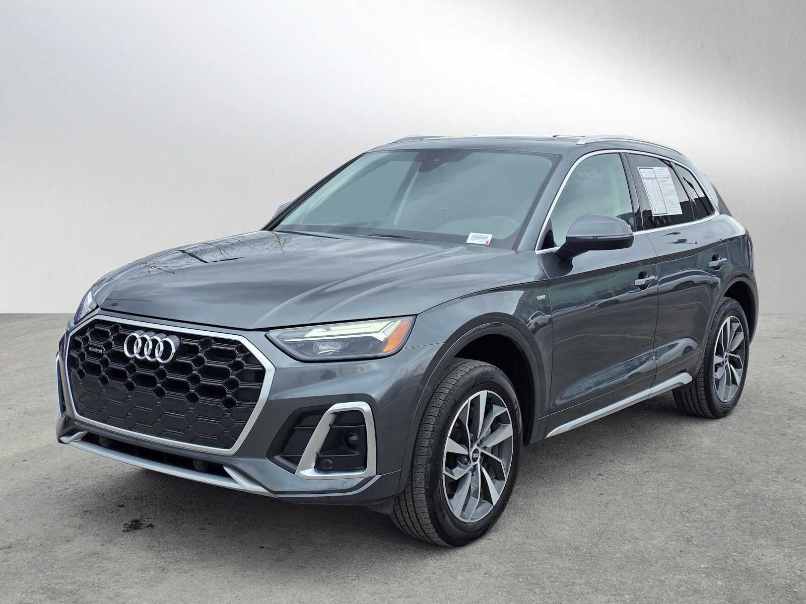 View vehicle photo 6