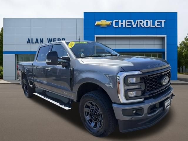  2024 Ford F-250 Super Duty Lariat Crew Cab 4WD   