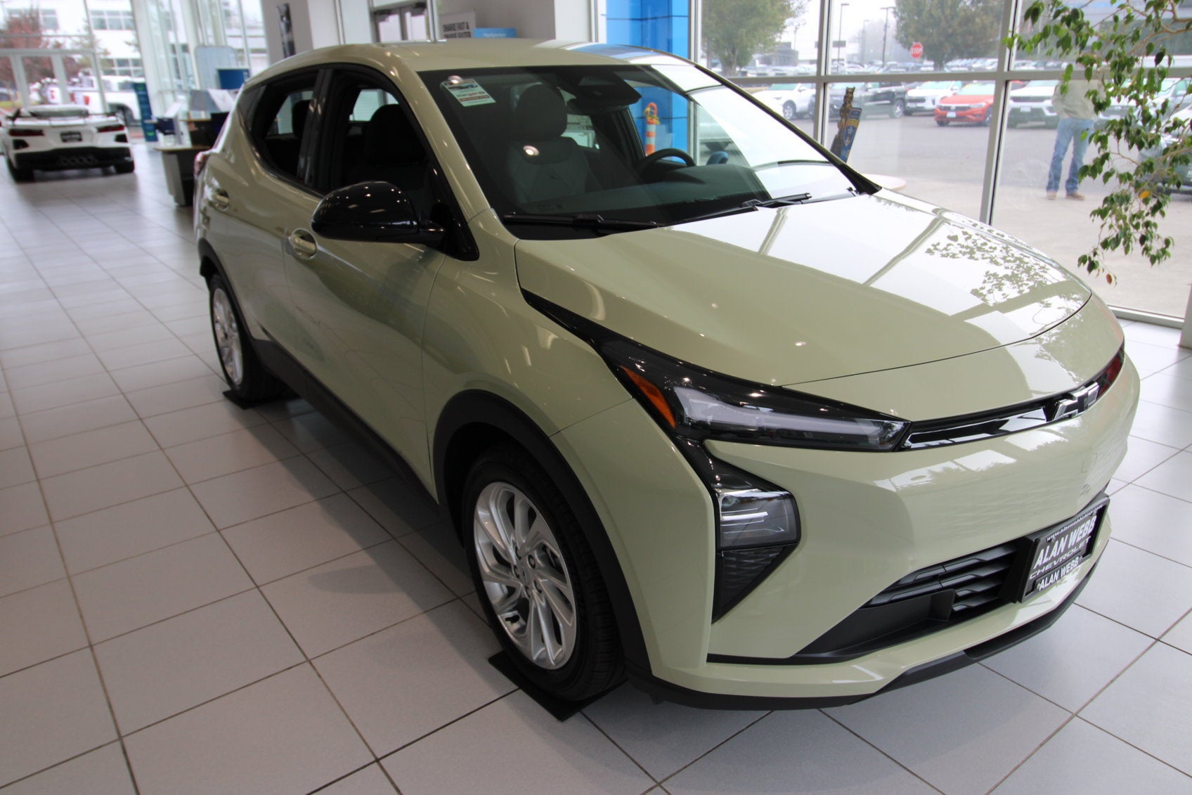 Relic Green Metallic 2027 Chevrolet Bolt SUV / Crossover Front-Wheel Drive Automatic
