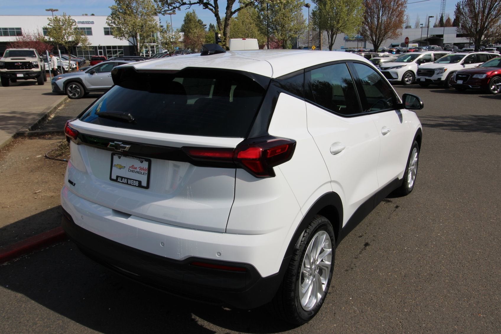 View vehicle photo 3