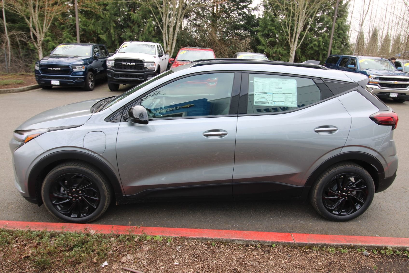 View vehicle photo 7